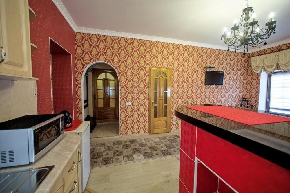 Apartments U Ratushi Камианец-Подилский Екстериор снимка