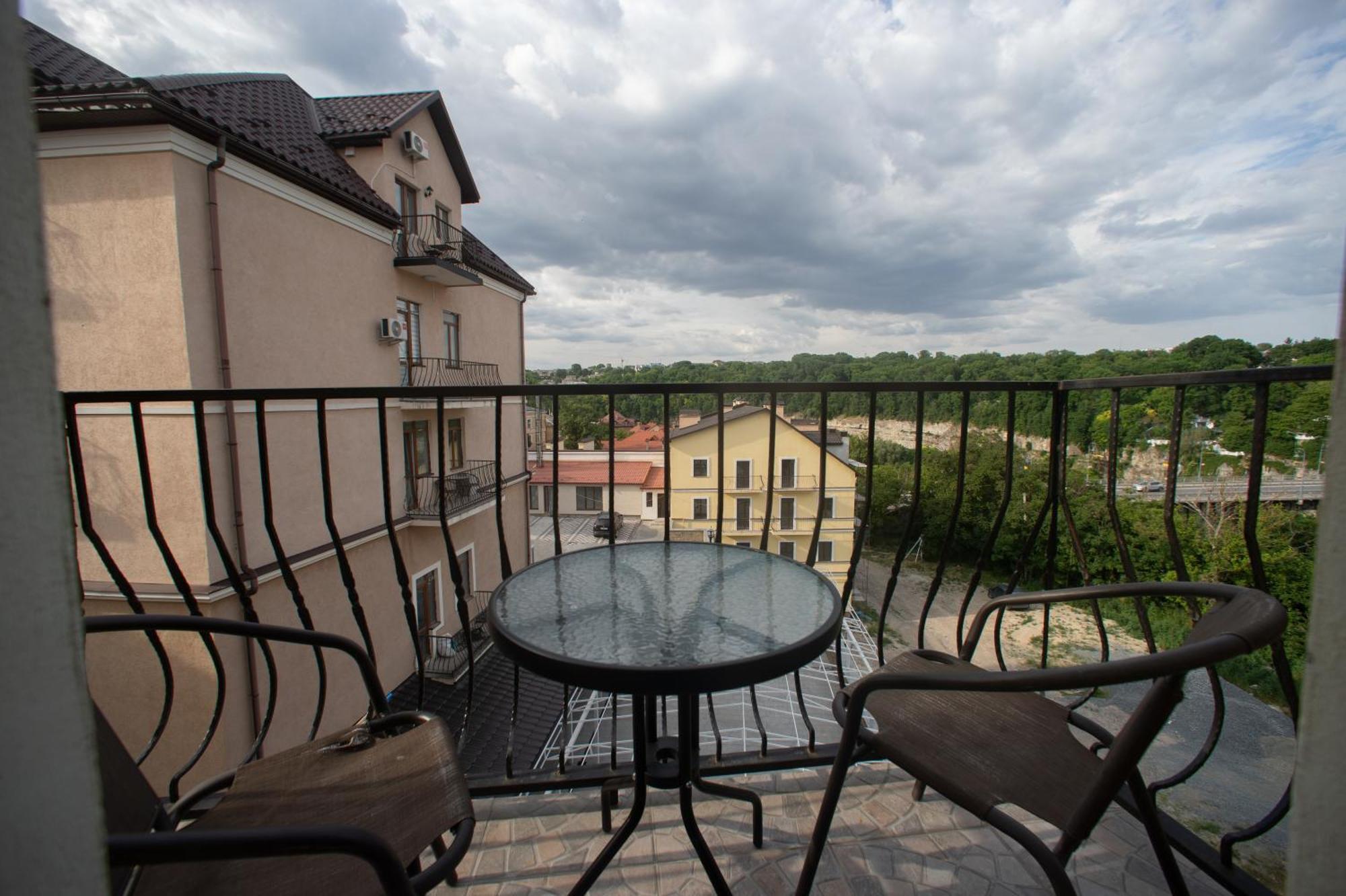 Apartments U Ratushi Камианец-Подилский Екстериор снимка
