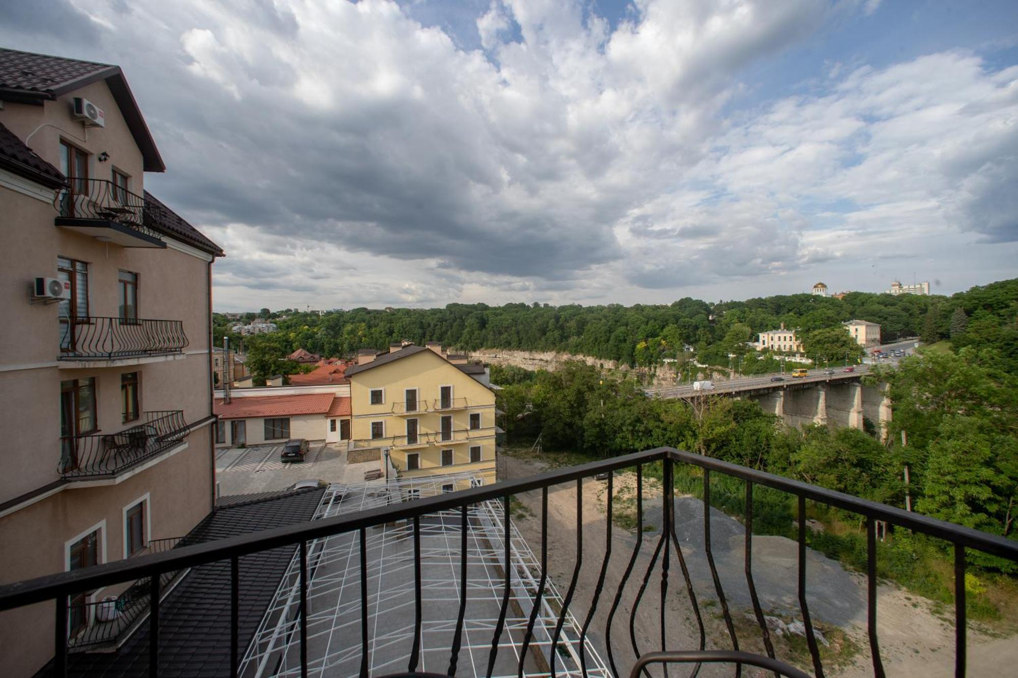 Apartments U Ratushi Камианец-Подилский Екстериор снимка