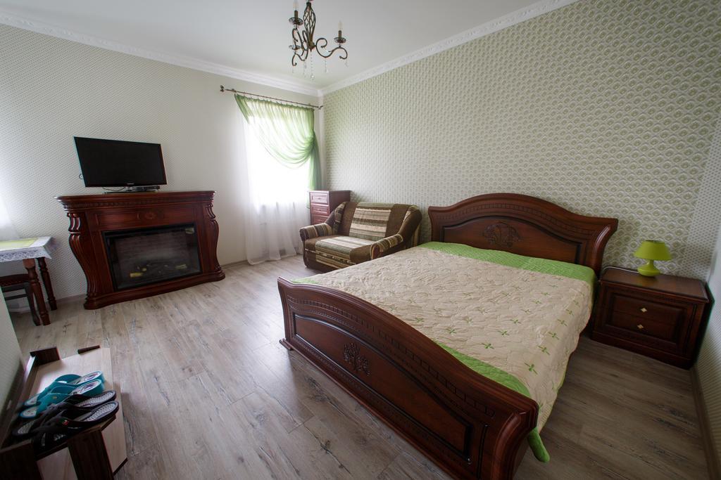 Apartments U Ratushi Камианец-Подилский Екстериор снимка